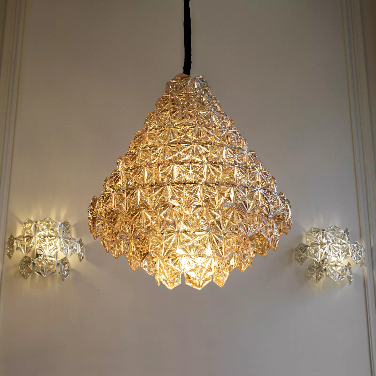 star-circle-chandelier-75-nirahome لوستر کریستالی خوشه ای ستاره 75