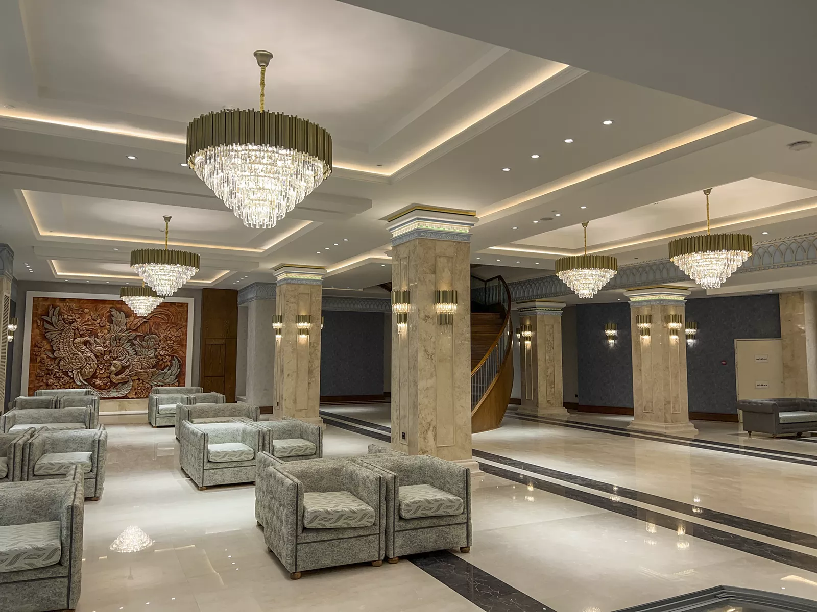 لوستر لابی هتل