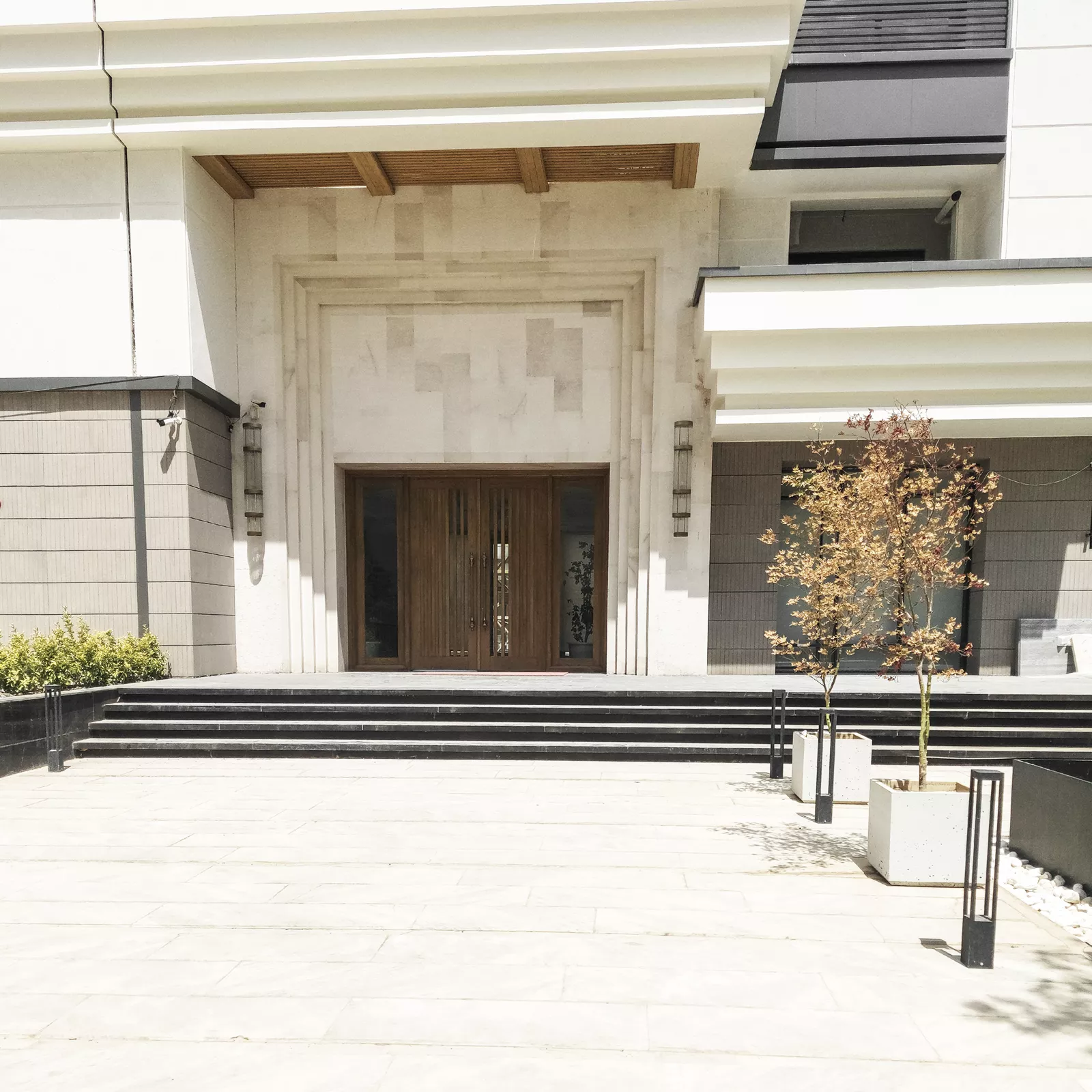 لوستر دیواری مجتمع سپهر