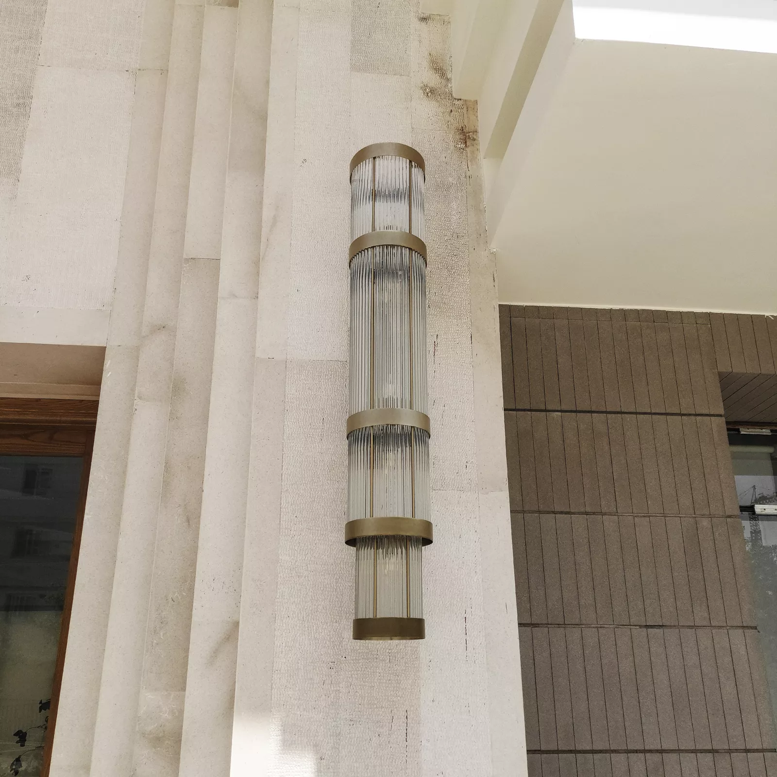 لوستر دیواری مجتمع مسکونی سپهر گلها